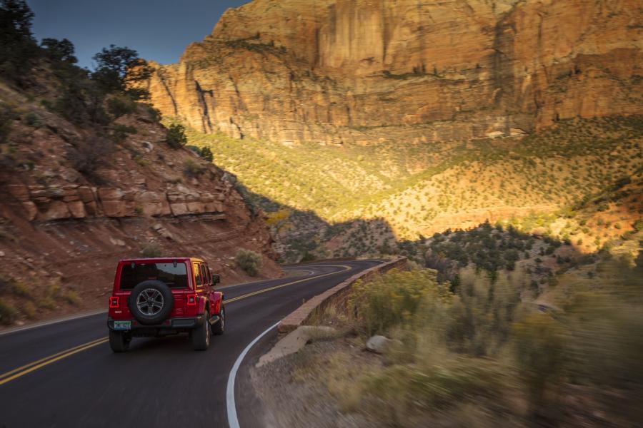  Jeep Wrangler Unlimited Sahara EcoDiesel (JL) 2019 года  (NA) (фото 22 из 39)